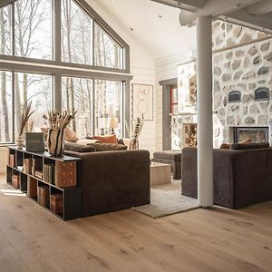 Joe Getaway - Stugby I Ullared